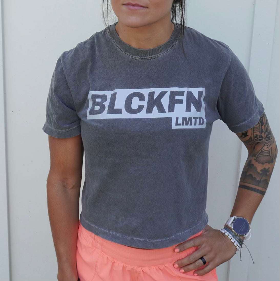 CROP T